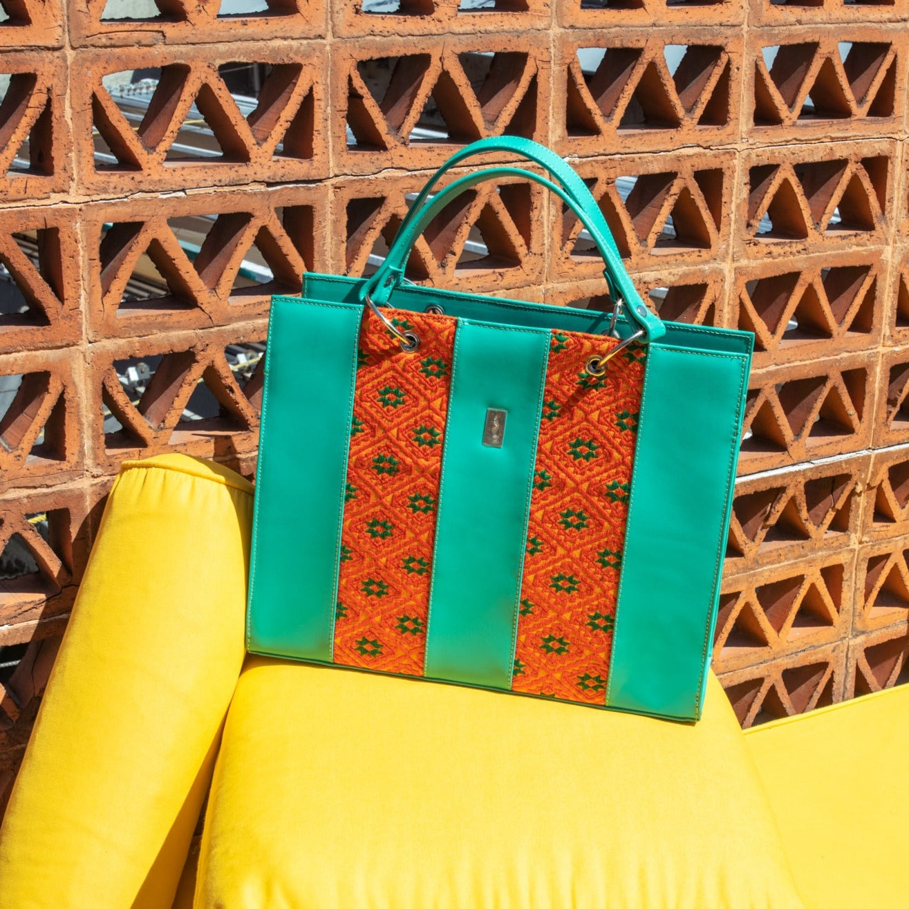 Tote Bag artesanal ANT (Mujer en Tzotzil)