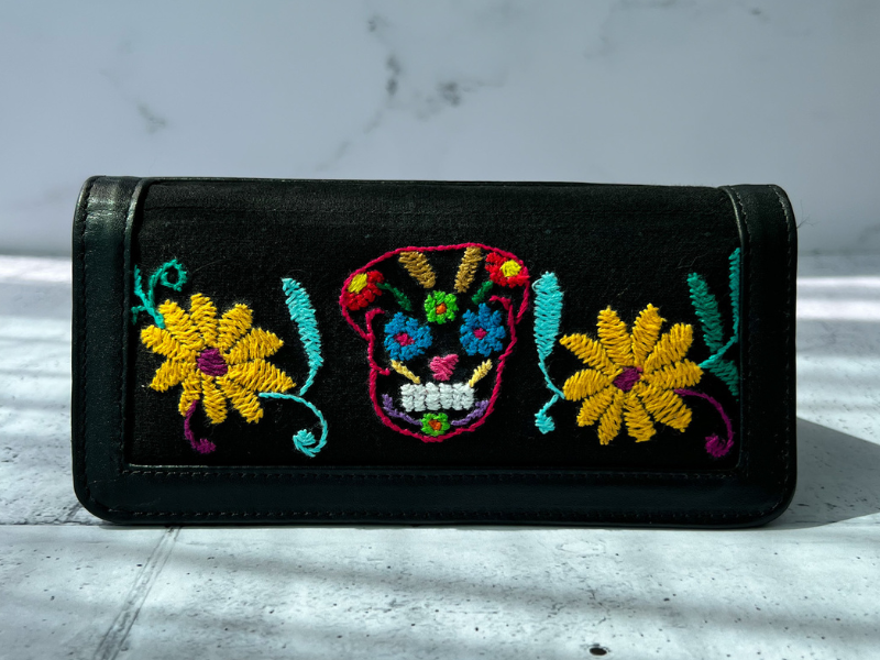 Cartera Bordada de Dama Artesanal Mictlán
