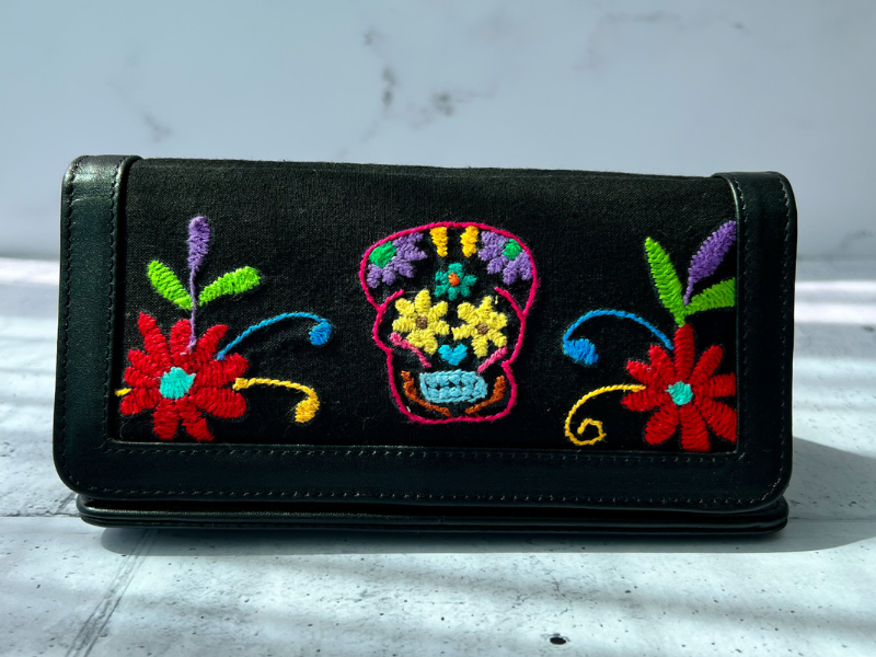 Cartera Bordada de Dama Artesanal Mictlán