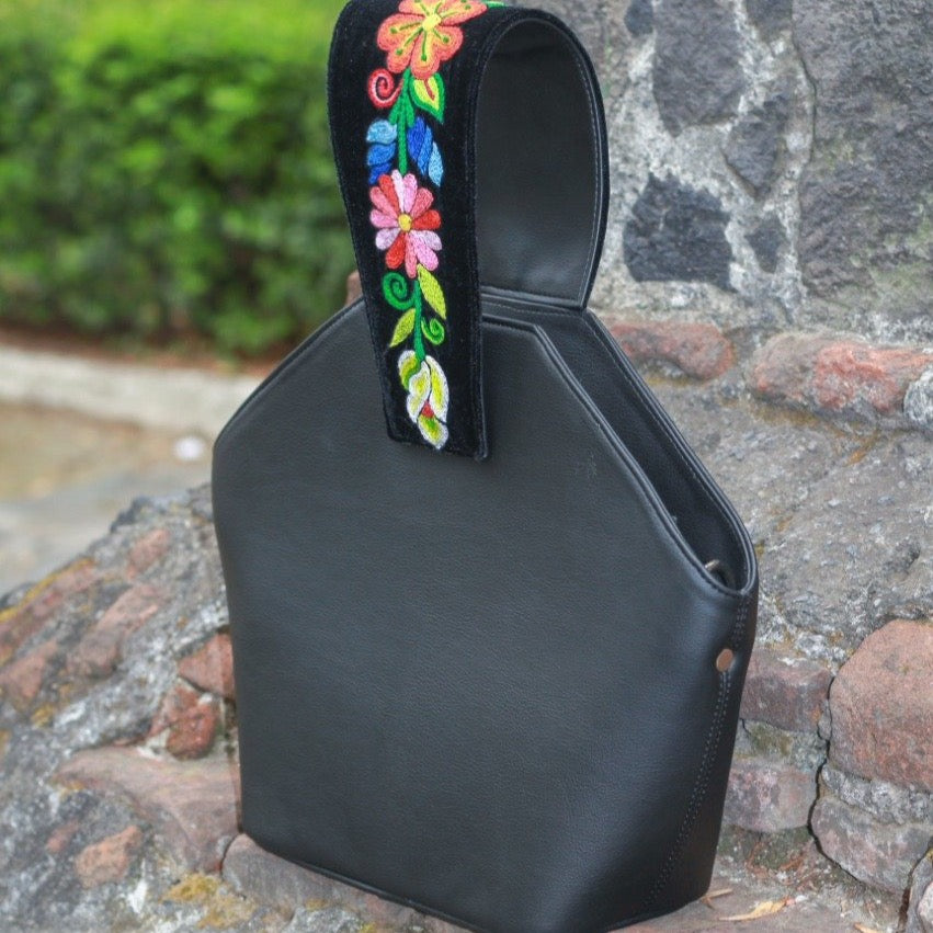 Bolso Artesanal Sicaru Penta Piel de Nopal