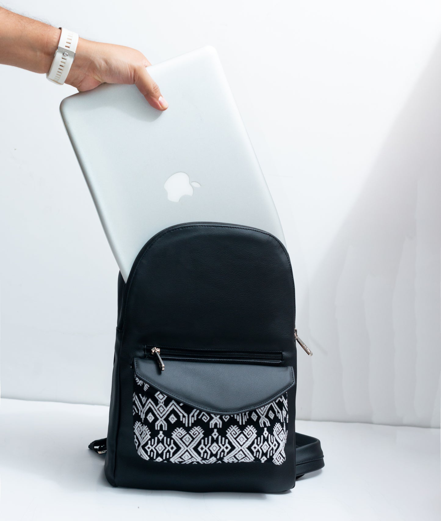 Bolso Artesanal Bag Pack Piel de Nopal C’ANALETIC (Cielo estrellado en tzotzil)
