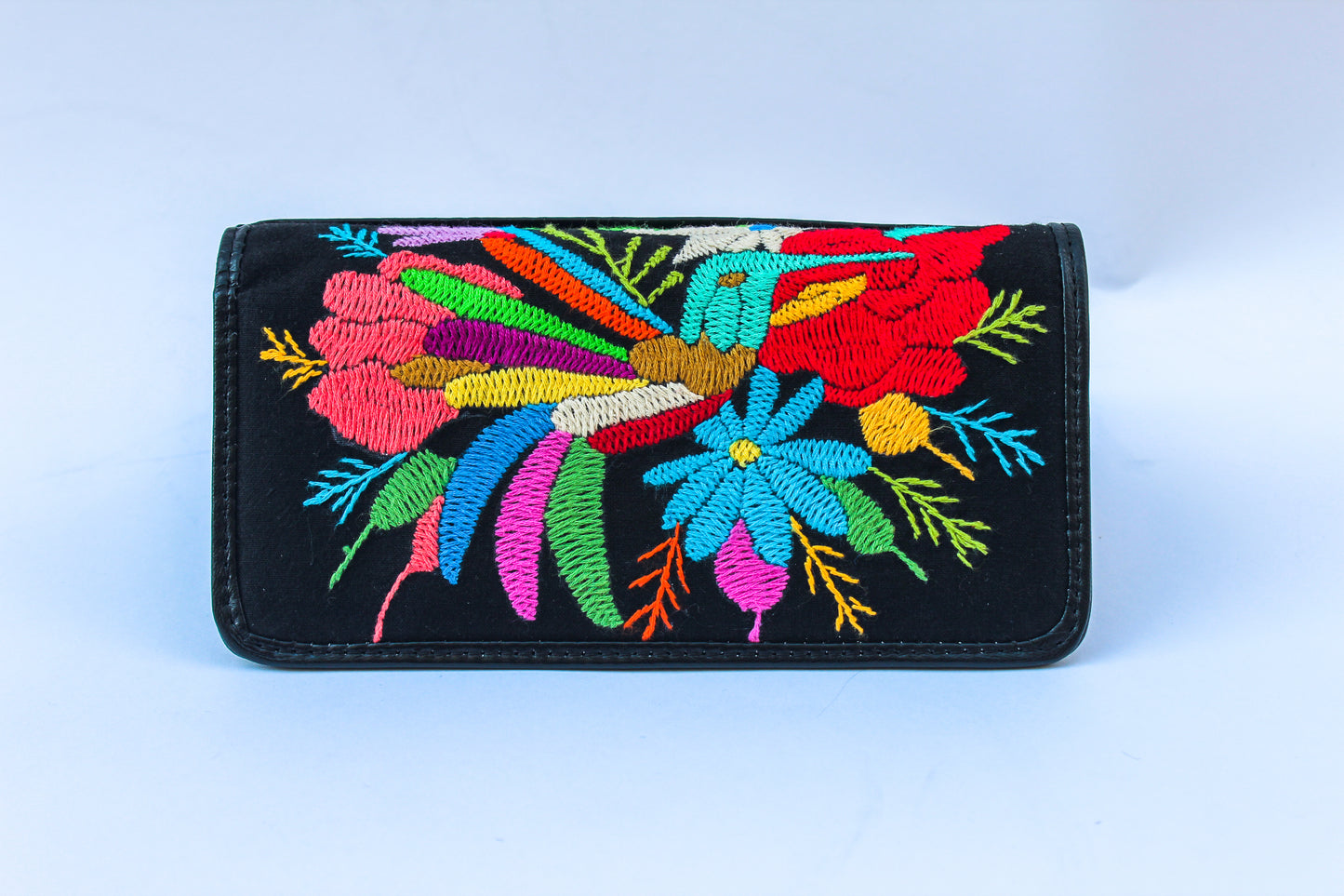Cartera Bordada Artesanal Gatü