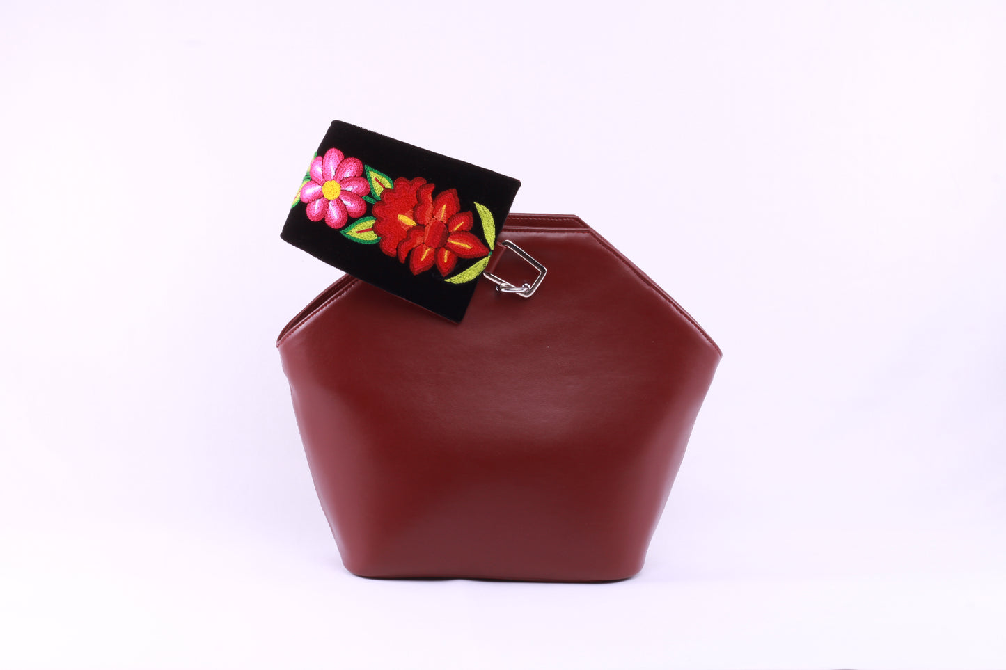 Bolso Artesanal Sicaru Penta Piel de Nopal