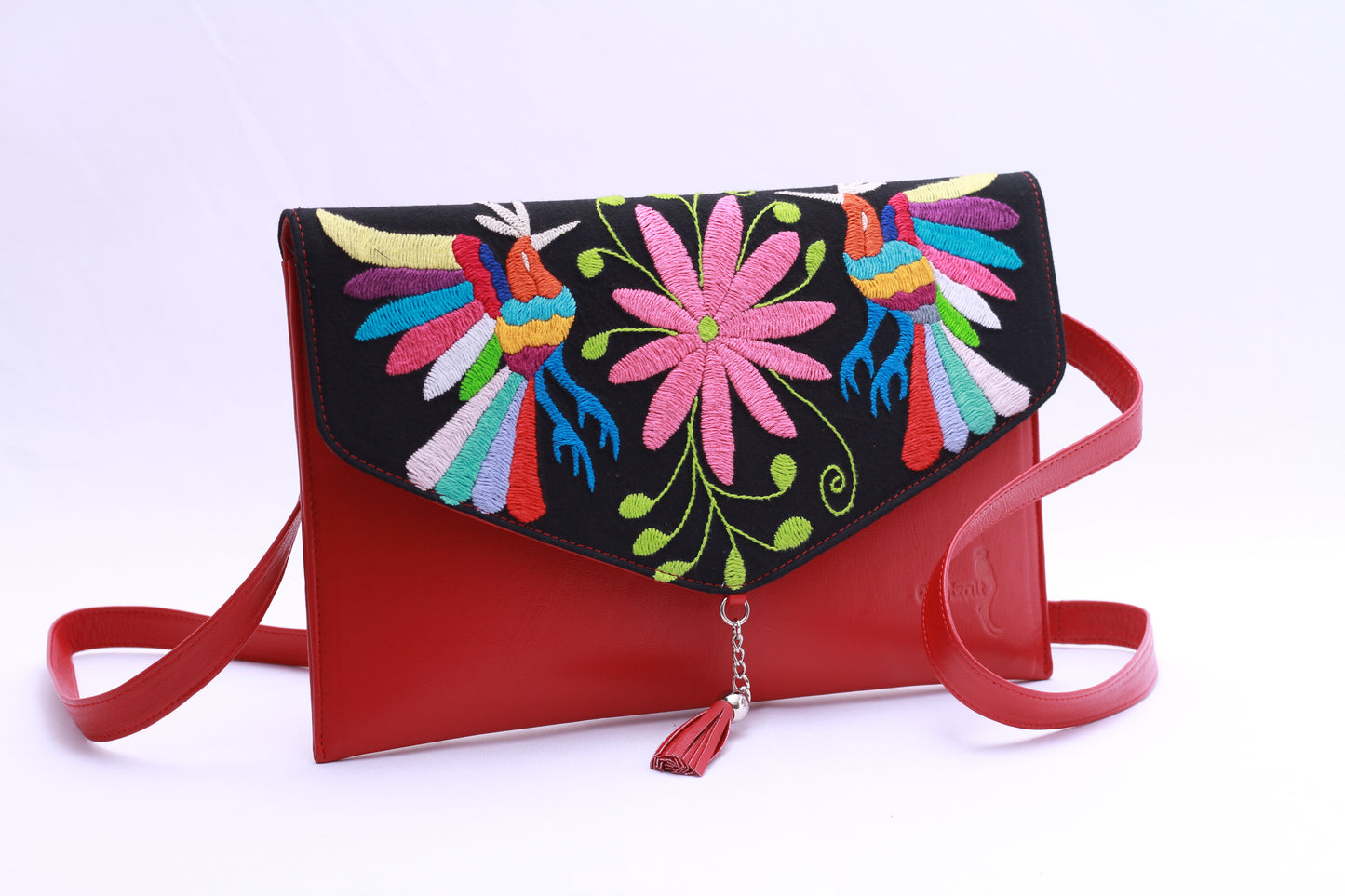 Carteron Artesanal en piel con bordados de Tenango